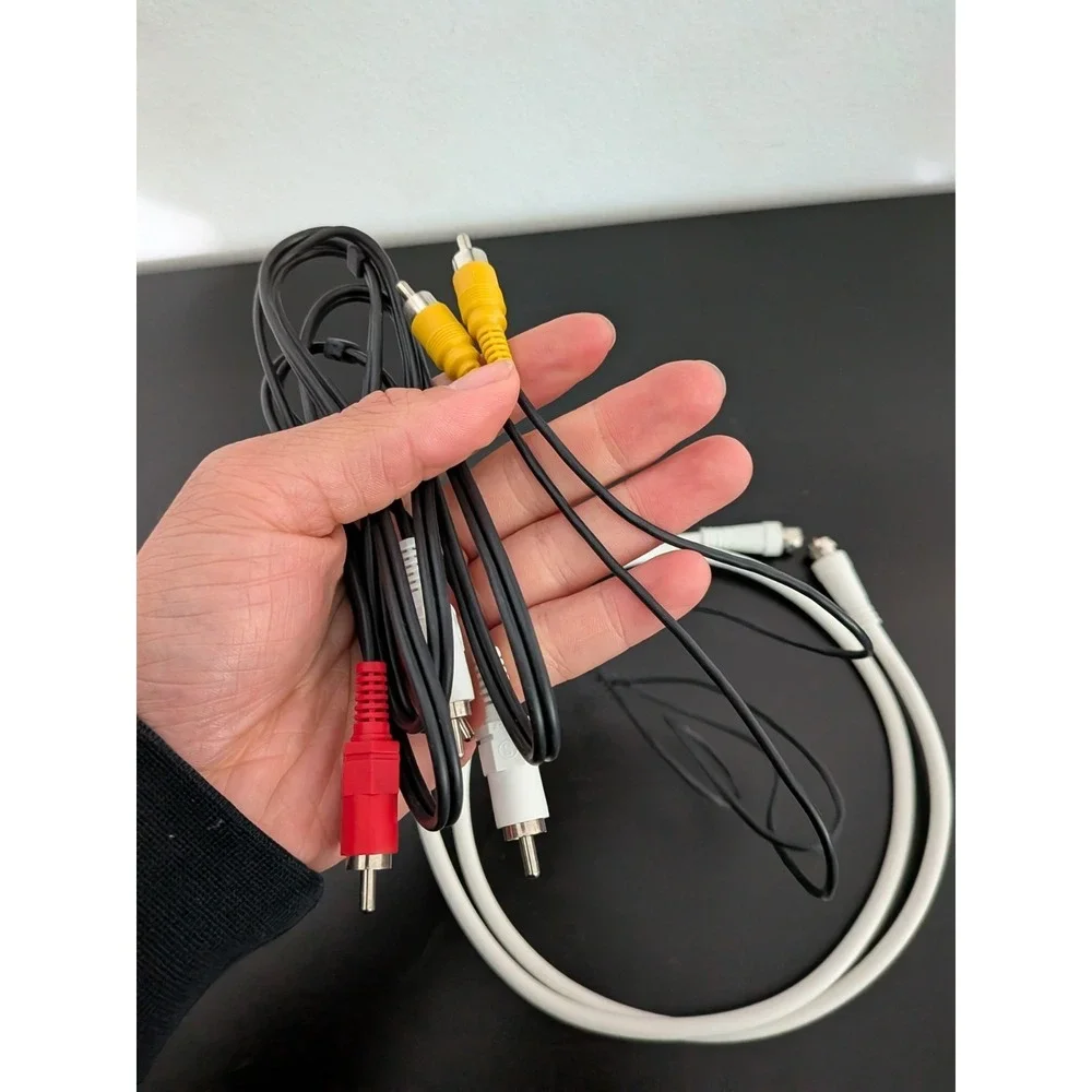Miscellaneous Cable Lot Audio‎ Video AV Cables Etc 2.3lbs